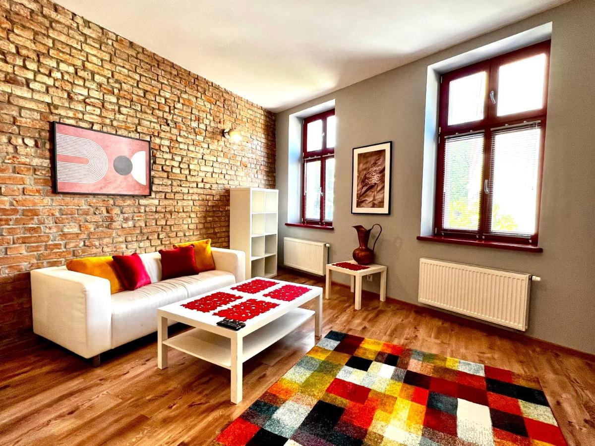 Red&Yellow Apartments Centrum Olsztyn  Esterno foto