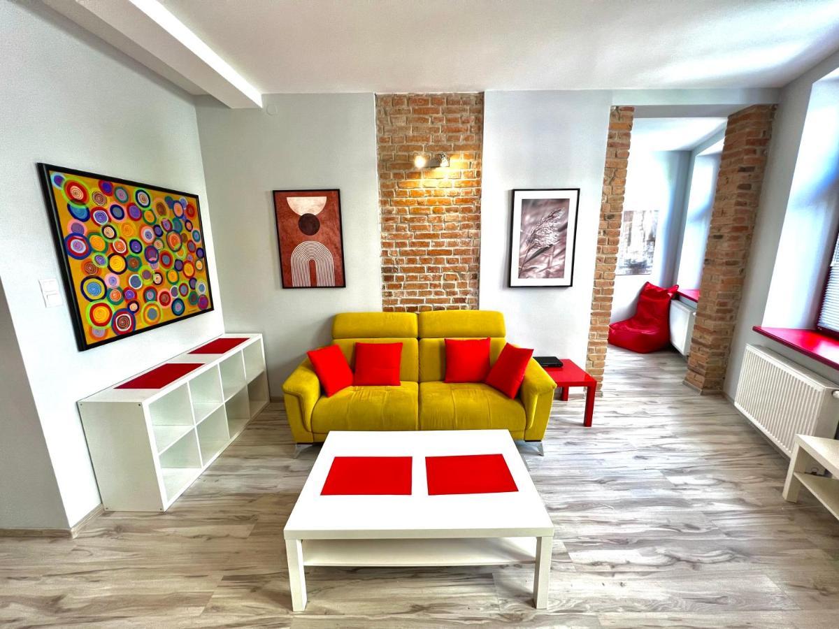 Red&Yellow Apartments Centrum Olsztyn  Esterno foto