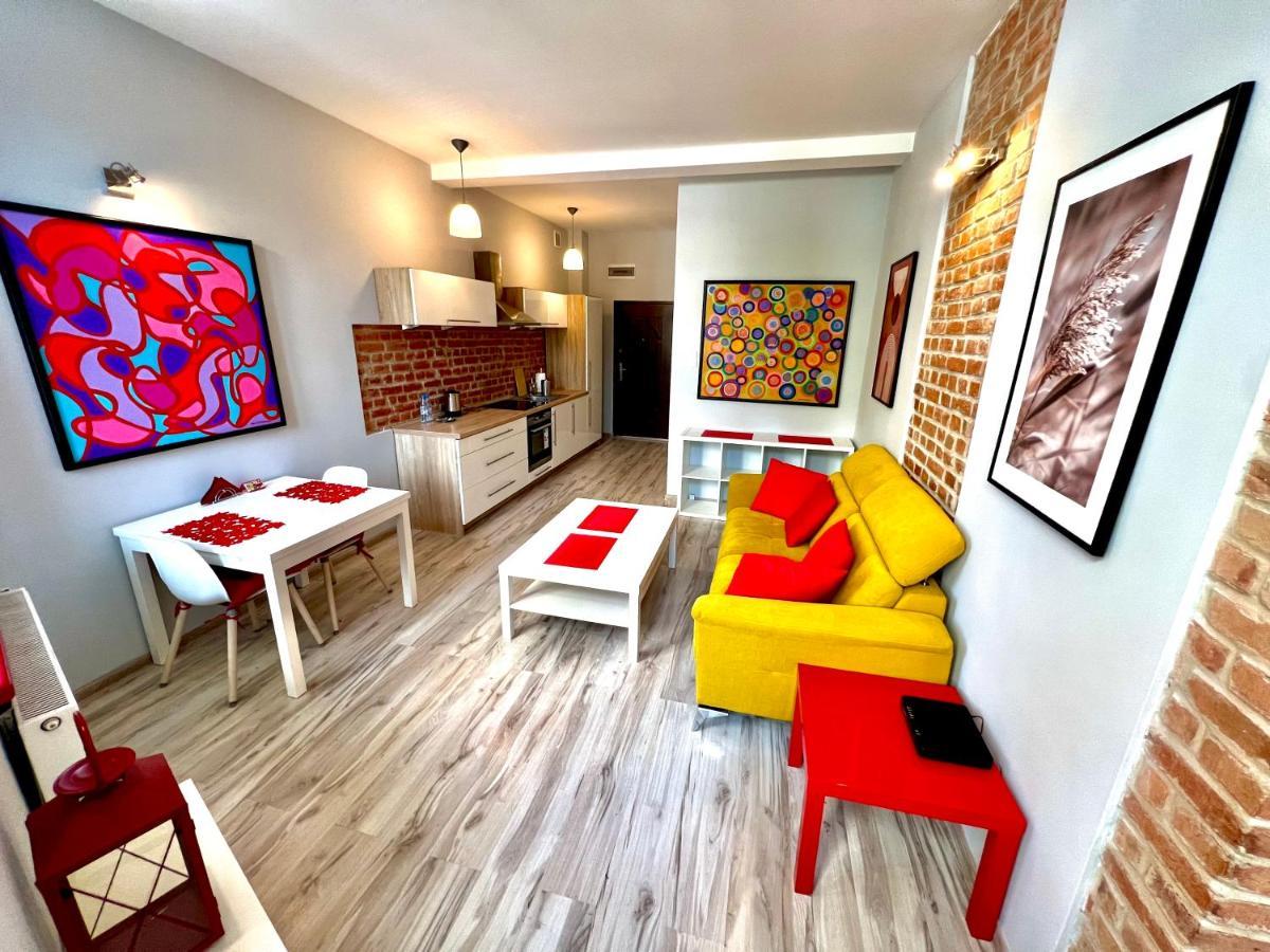 Red&Yellow Apartments Centrum Olsztyn  Esterno foto